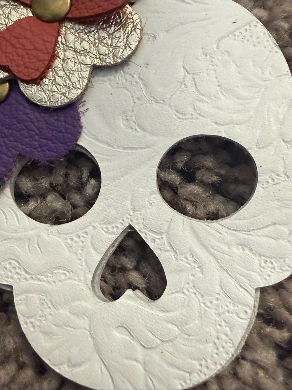 Hand-Made Leather Embossed Skull Keychain with Colorful Floral Accent - Picture 2 of 3